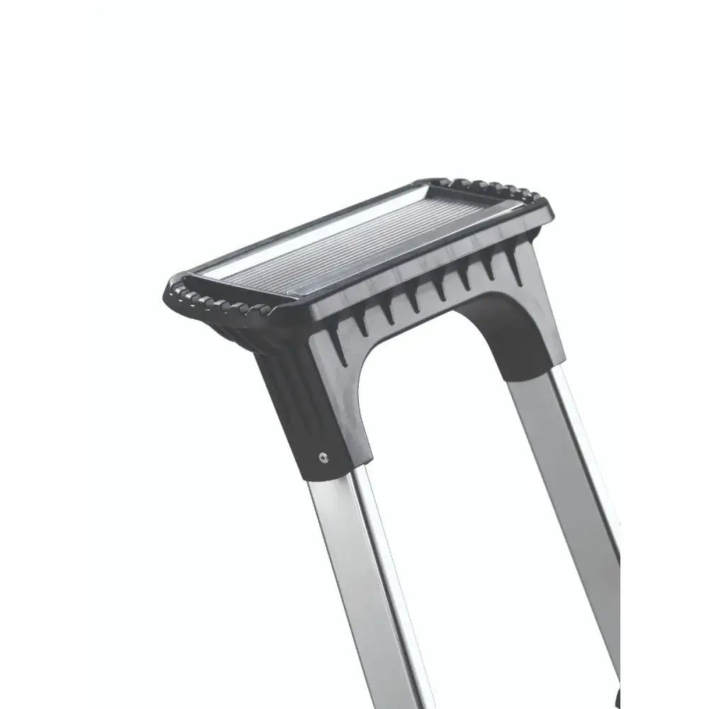 Double decker aluminium stepladder with tool tray