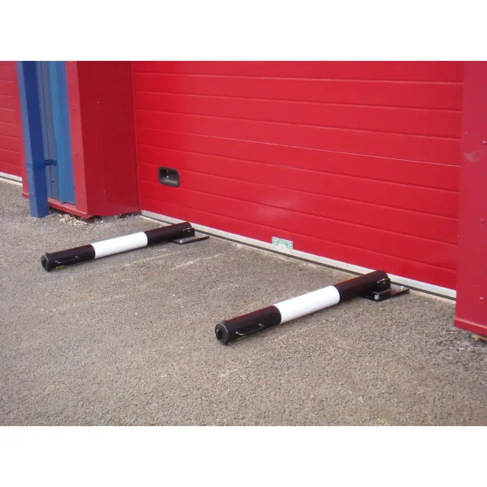 Heavy duty fold down bollard
