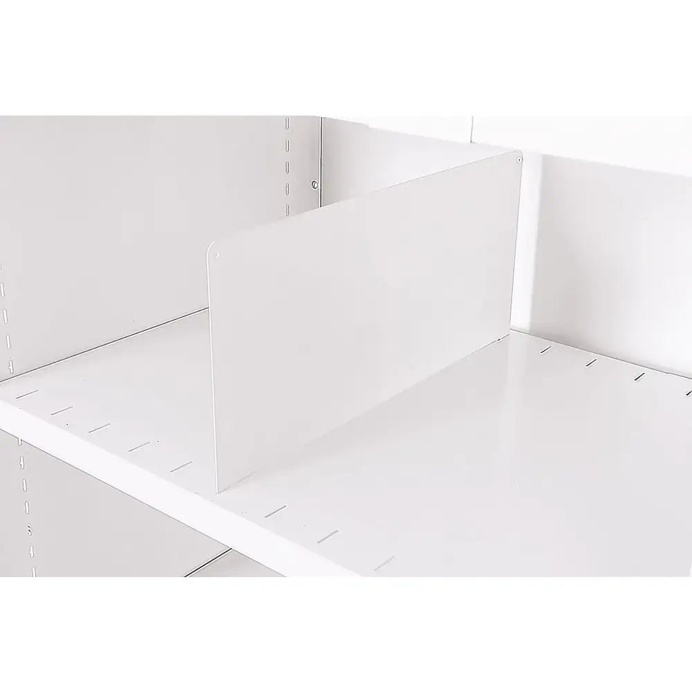 Slot-in dividers for delta plus shelving