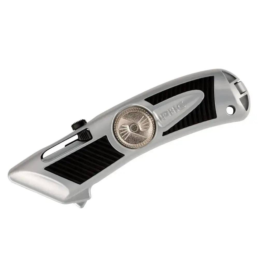 Smart-retractable metal safety knife blade retracted