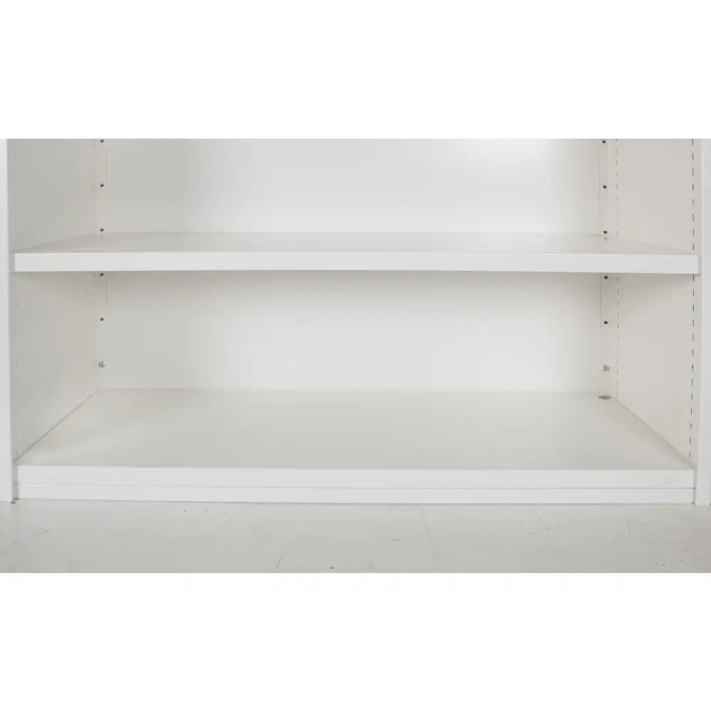 Base plinth for delta plus shelving