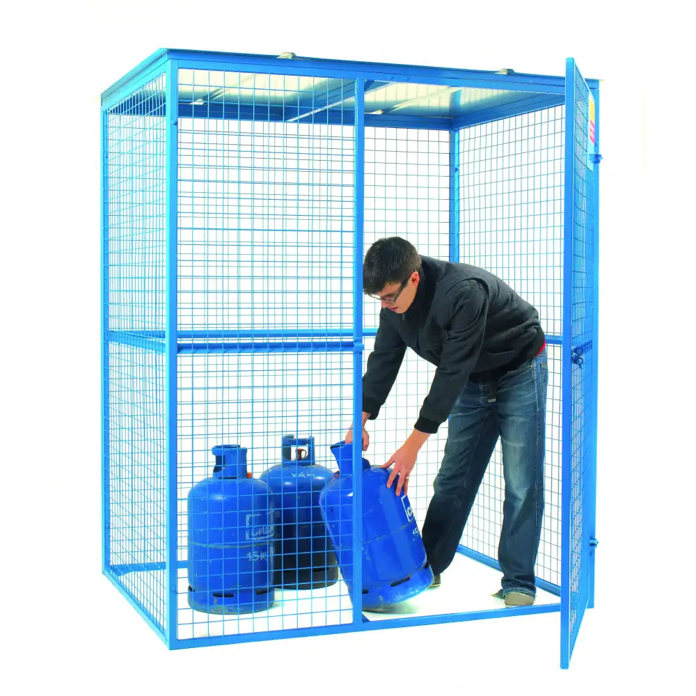 Grenadier® lock up security cage