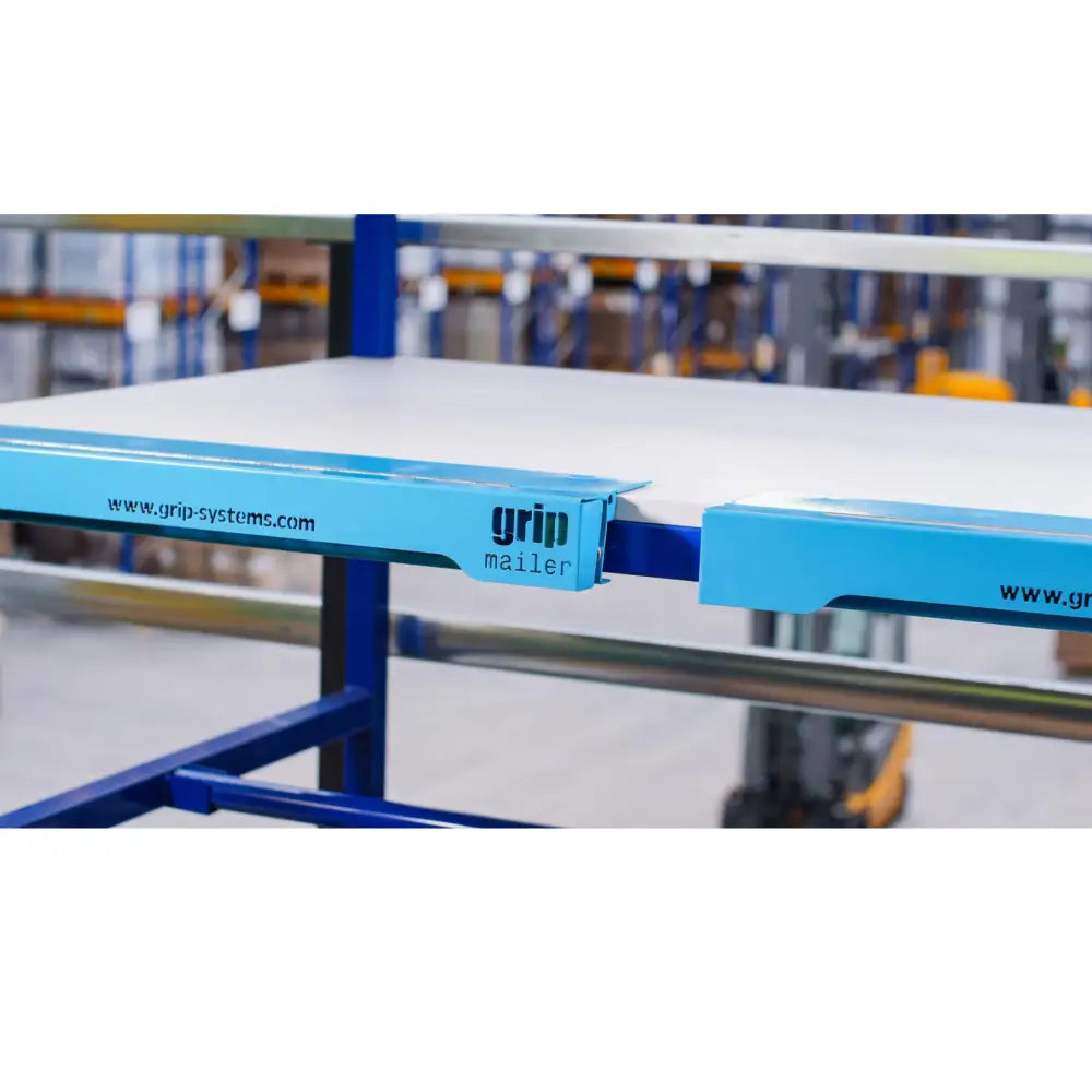 Grip mailer - easy mail fulfilment system