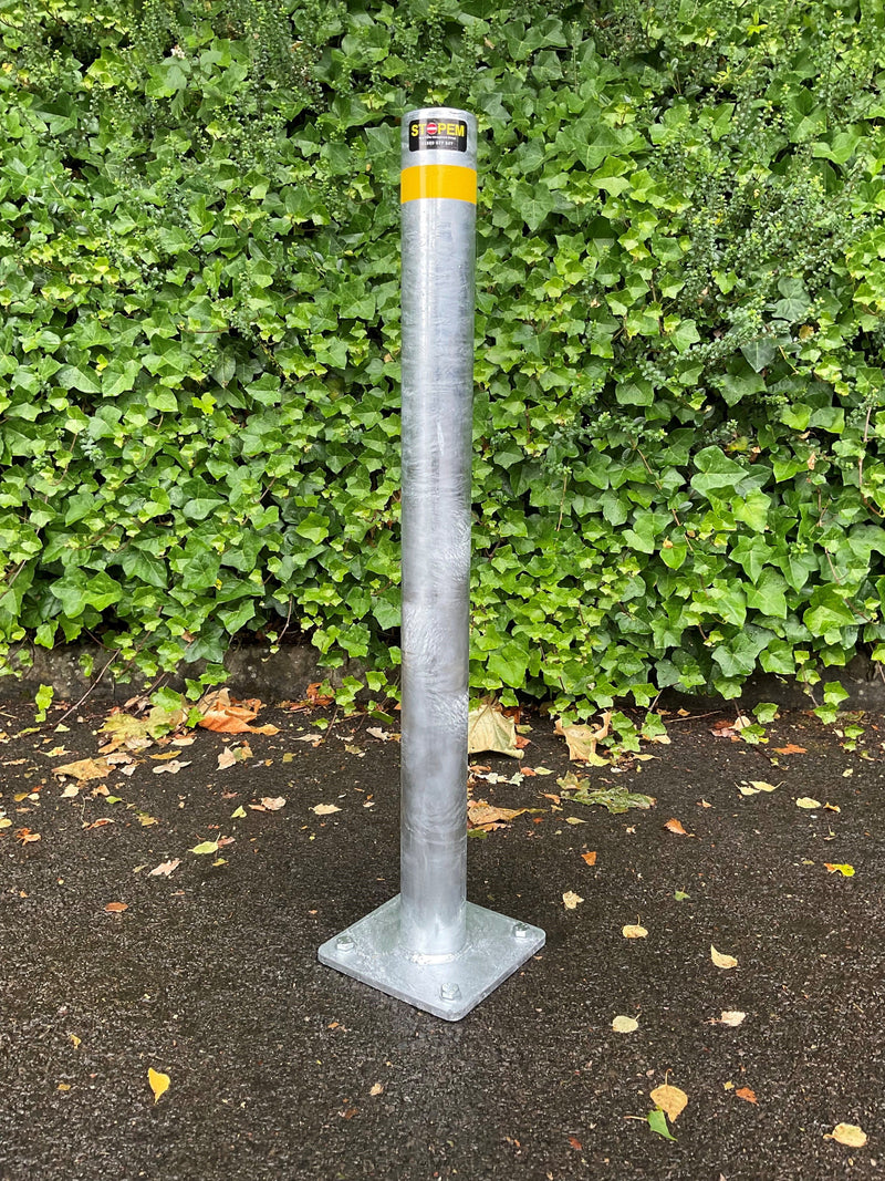 Galvanised Heavy Duty Bollards  Get Me Packaging Hi Visibility Band  