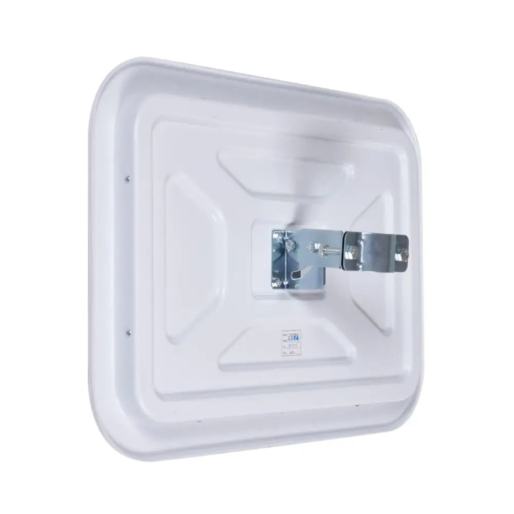 Rectangular traffic mirrors with reflective edges