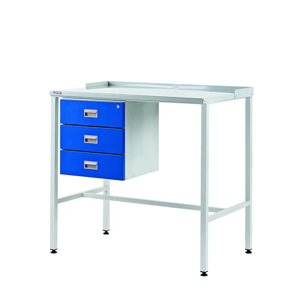 Team leader workstation with triple drawer