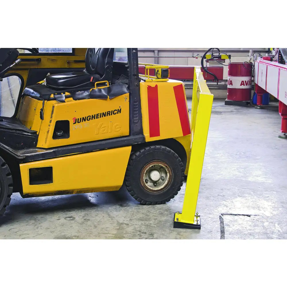 Traffic line - impact protection shock absorbing pad